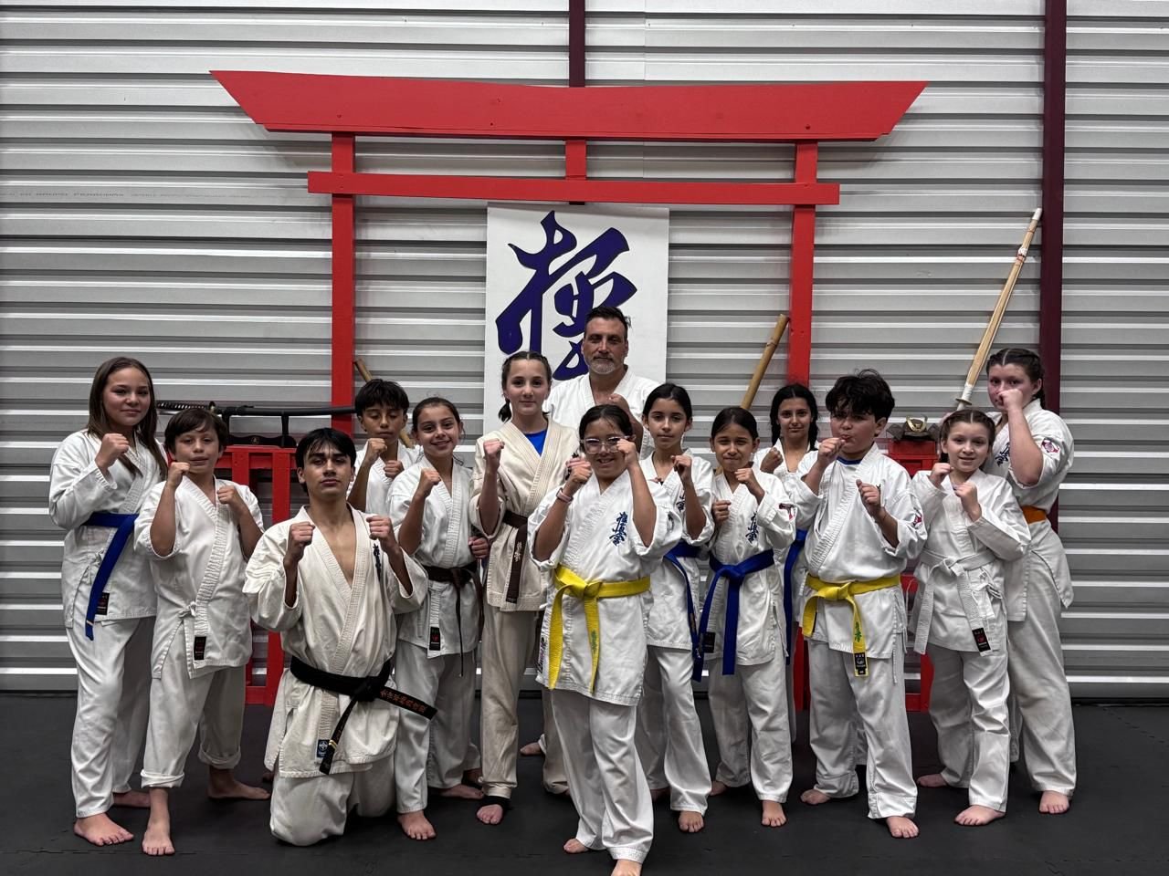 Clase niños karate kyokushin San Pablo Heredia