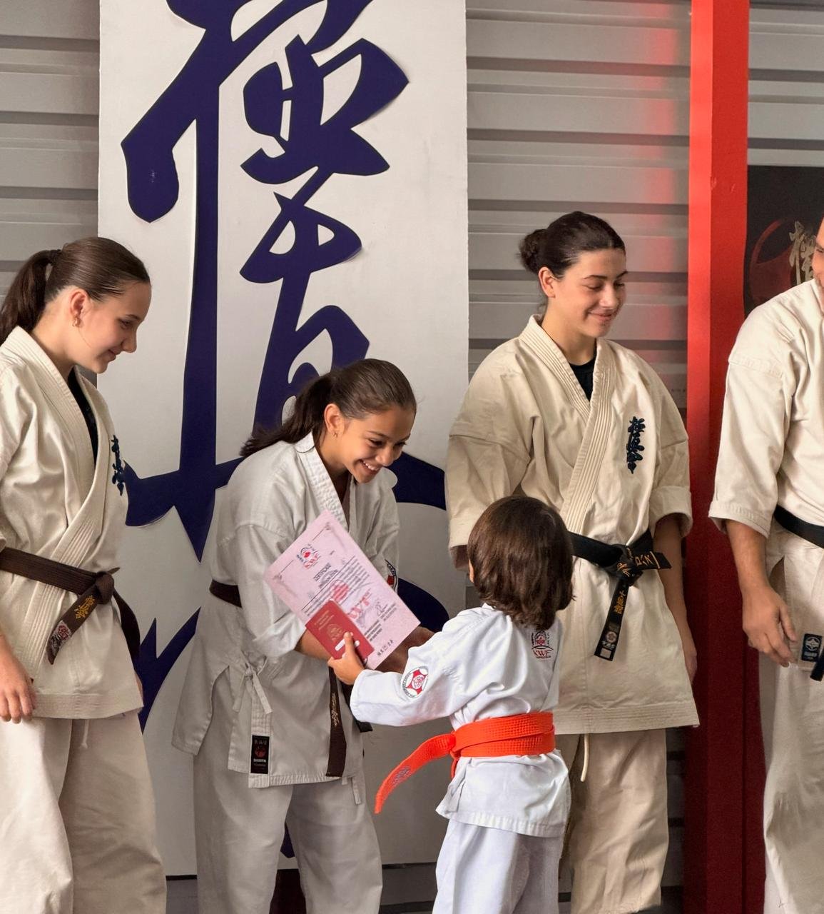 Clase de karate Kyokushin para jovenes y adolescentes en San Pablo de Heredia