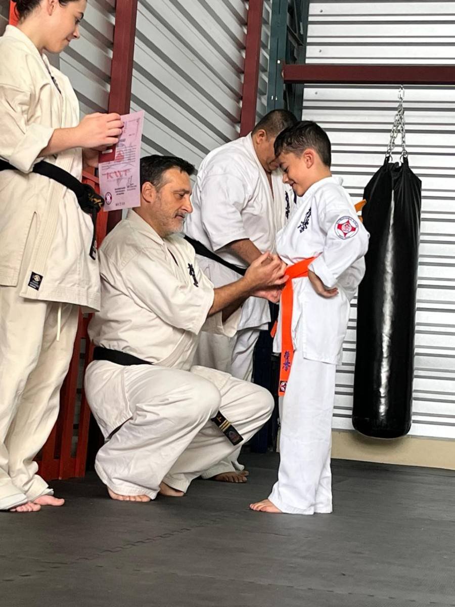 Entrenamiento de karate Kyokushin para ninos en Enso Artes Marciales Heredia