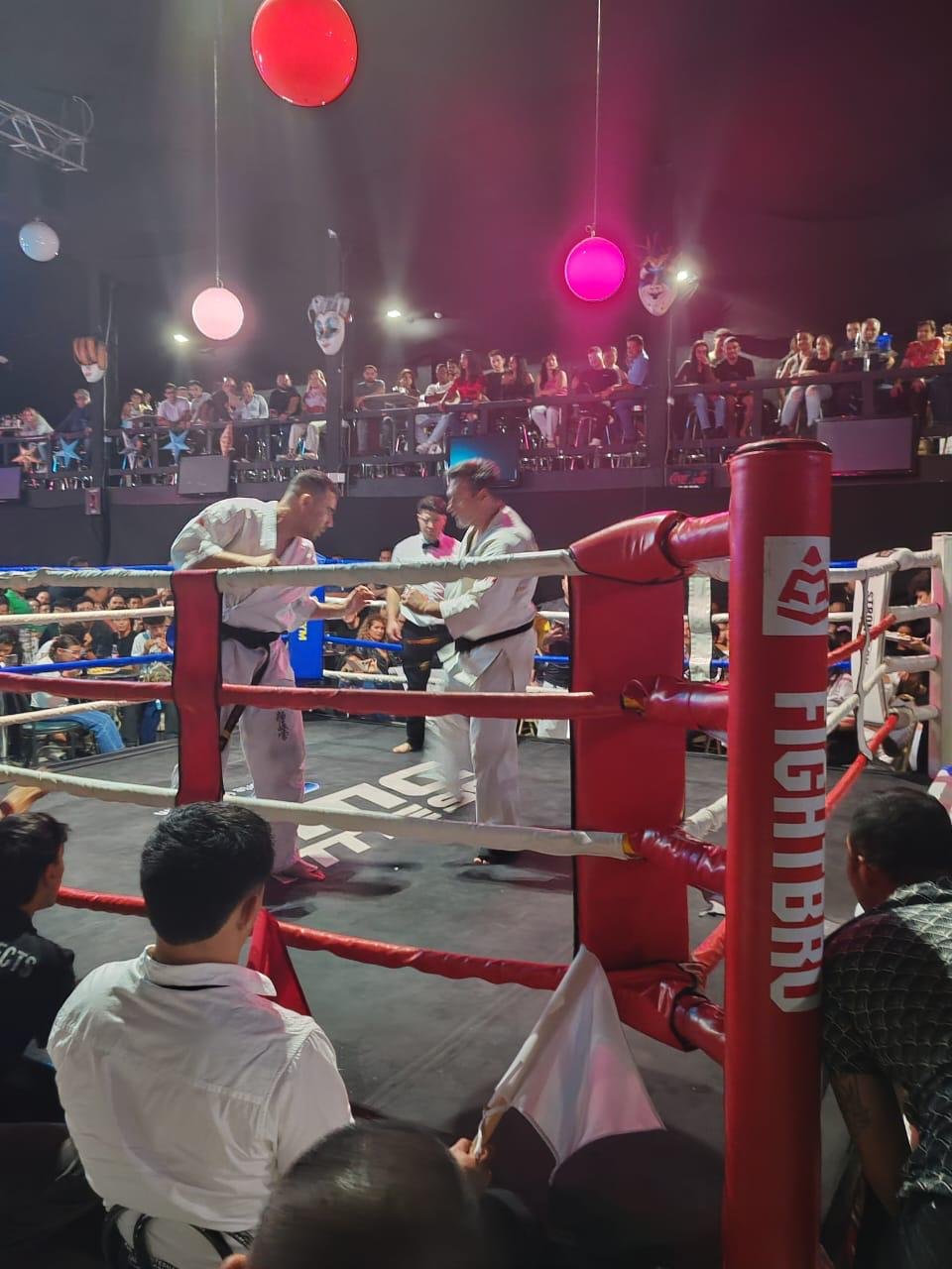 Sensei Raymond Raines primer lugar en Fighter League torneo nacional de karate en Costa Rica